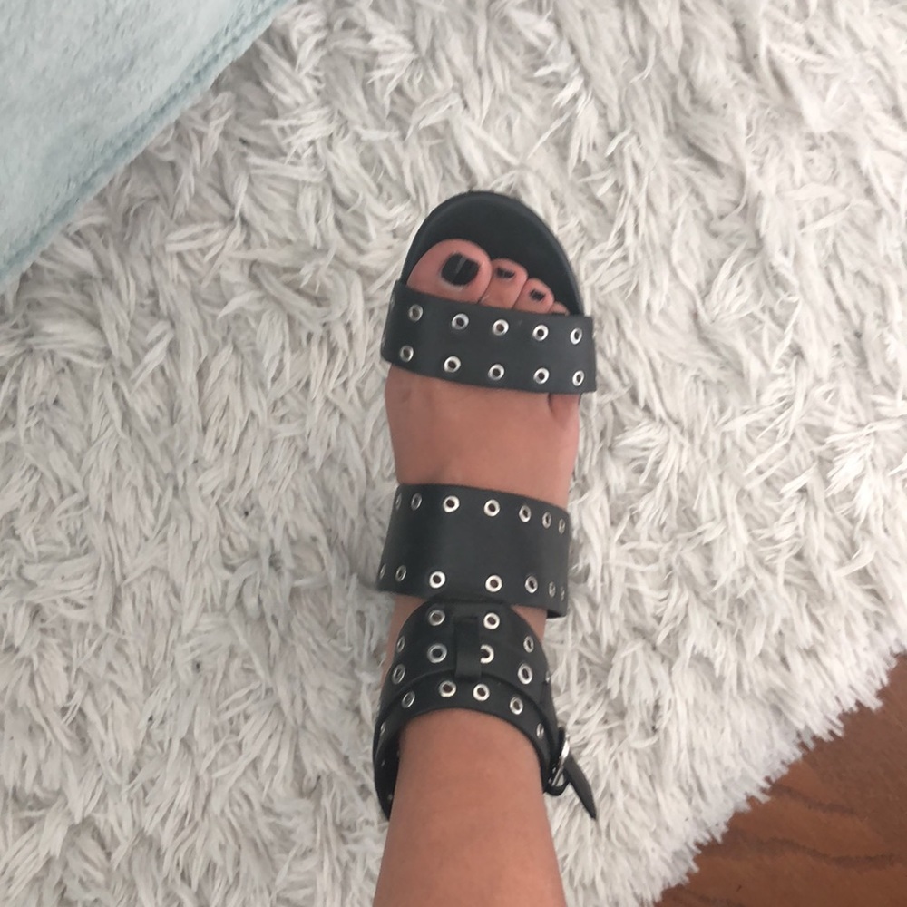 Super cute Rebecca Minkoff heels silver studded on black leather - Picture 8 of 16